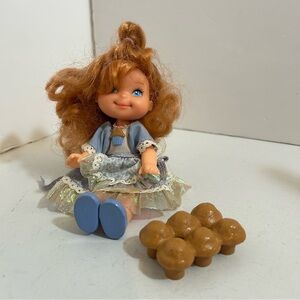 Mattel vintage Cherry Merry Muffin berry doll blue‎ cupcake articulated limbs